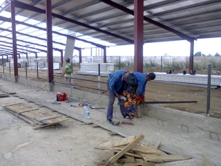 Hala metalica in Dorobantu